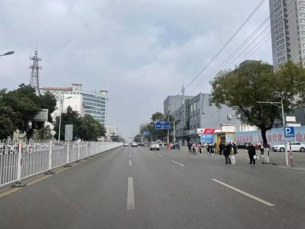 怎么股票配资 县城婚恋市场仍有商机：二婚女不愁嫁，“正常”男不愁娶
